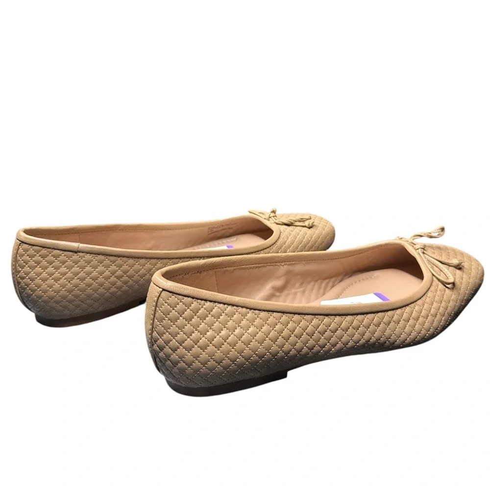 Nordstrom Quilted Ballet Flats Beige Size 9.5W - Picture 2 of 5